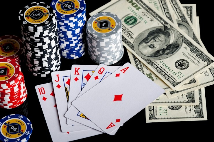 casino-poker-gambling-740.jpg